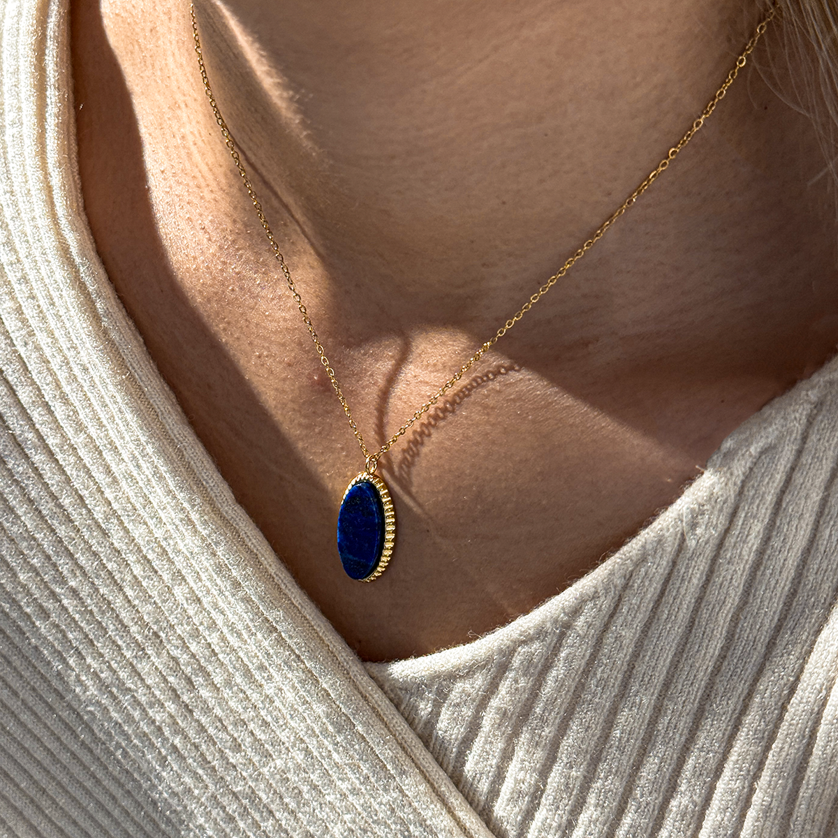 COLLAR COSMO PIEDRA AZUL