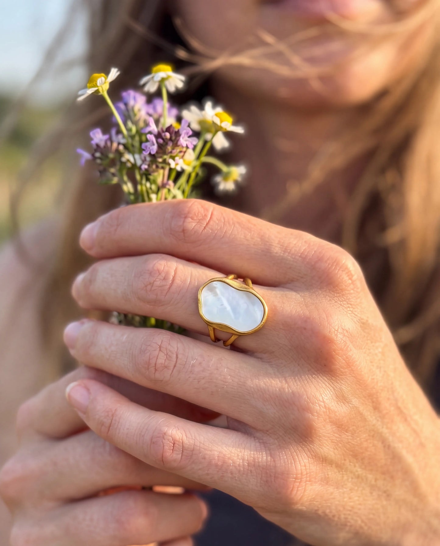 ANILLO MADRE PERLA