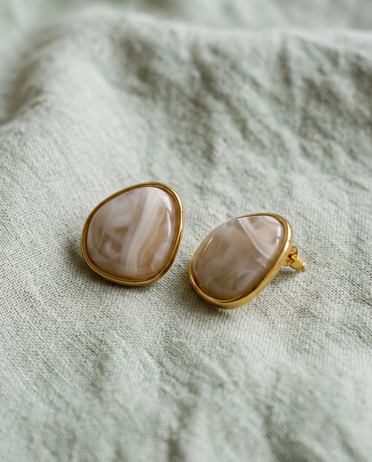 ARETES AZALEA
