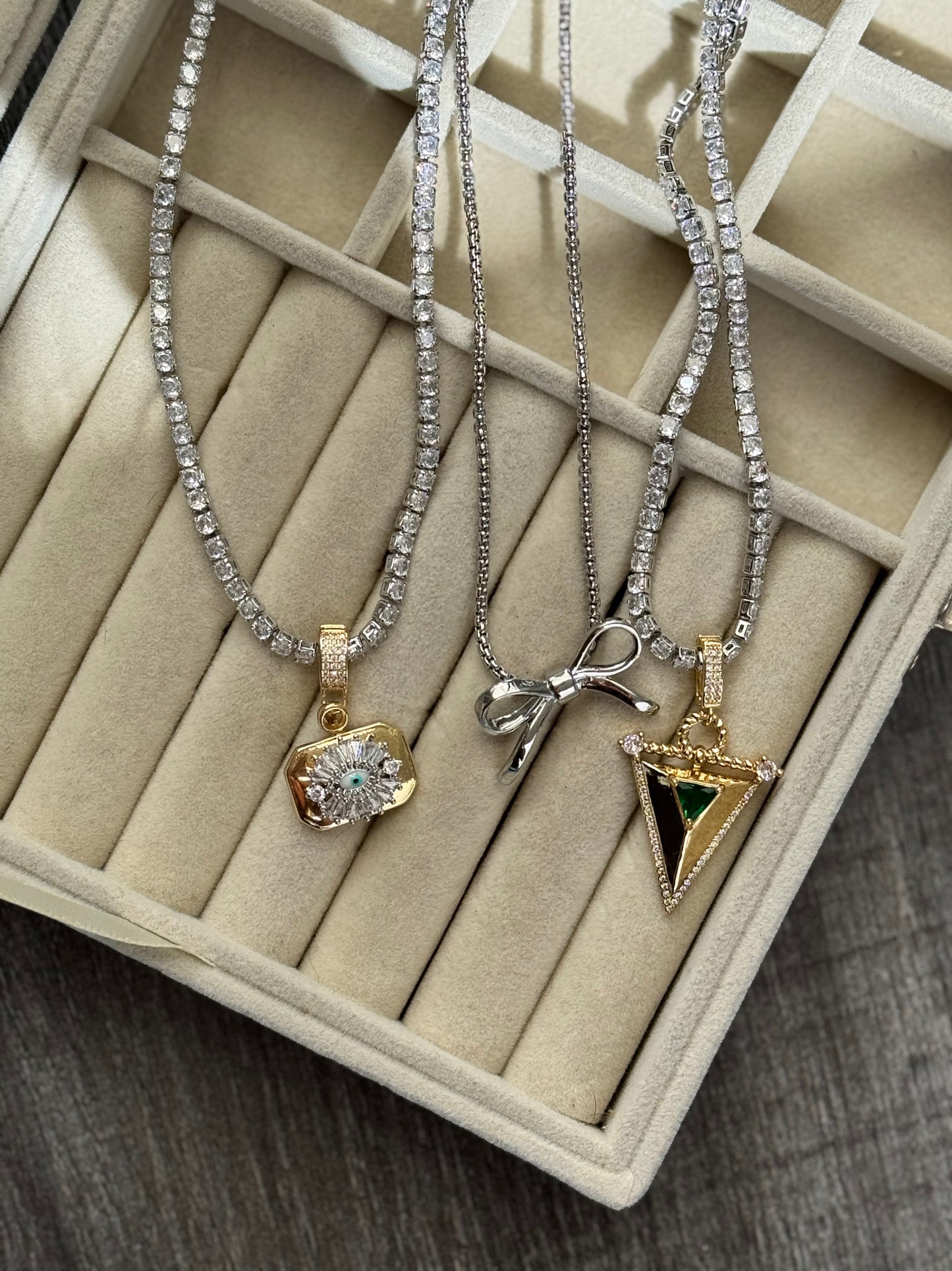 COLLAR ZIRC TRIANGULO