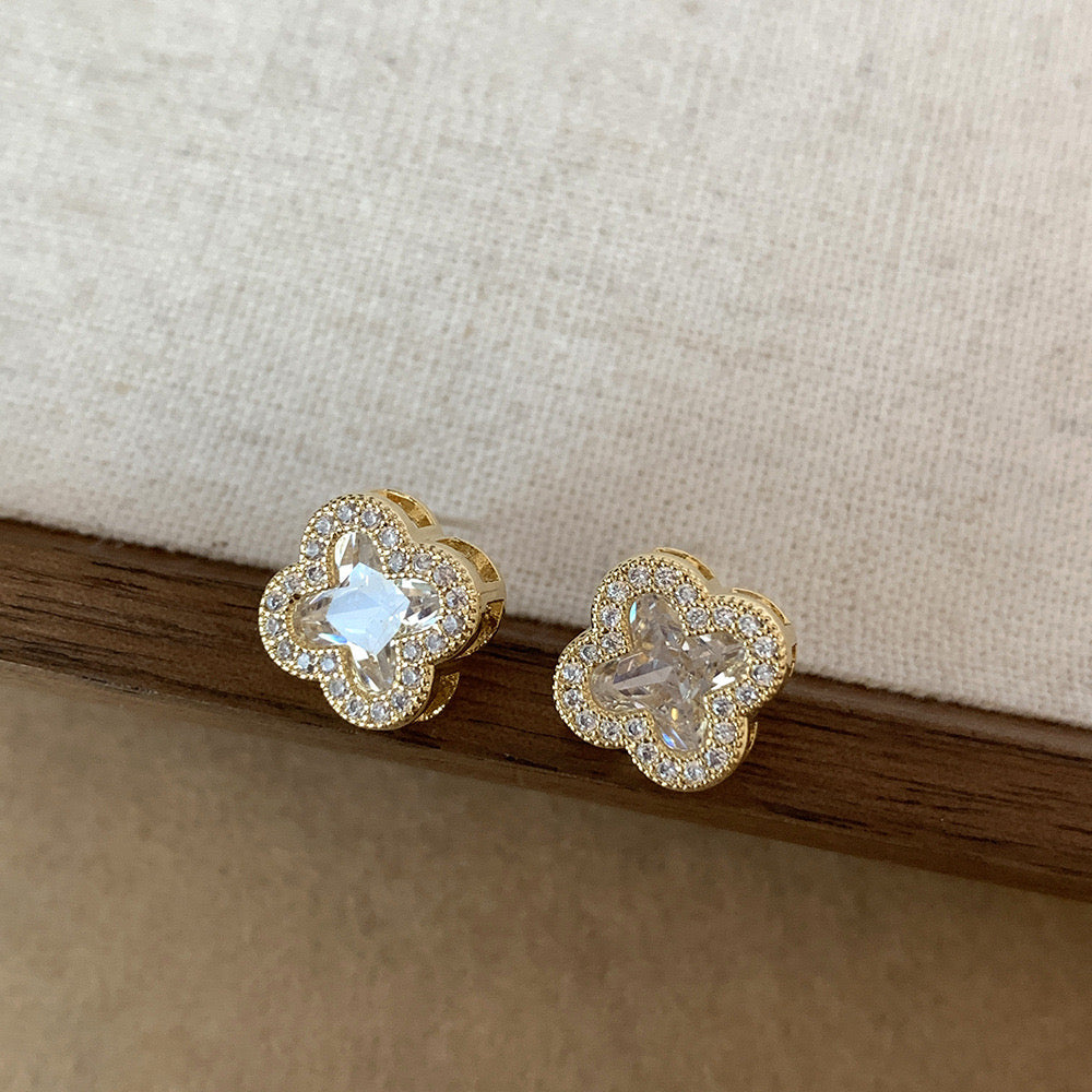 ARETE TREBOL DIAMANTE