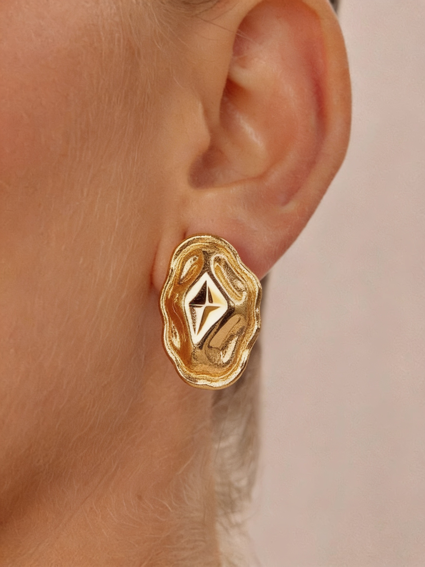 ARETE ROMIA DORADA