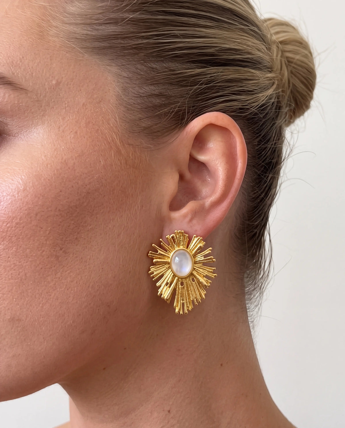 ARETES ZAYA