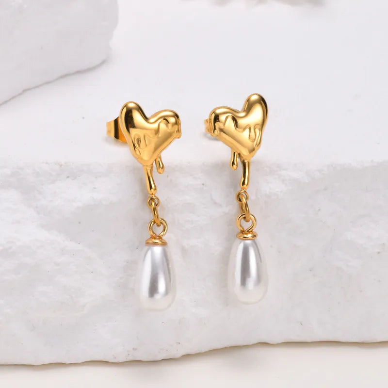 ARETES CORAZON CARAMELO PERLA