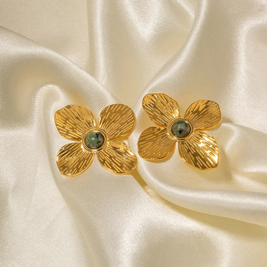 ARETES PAULINA DORADOS