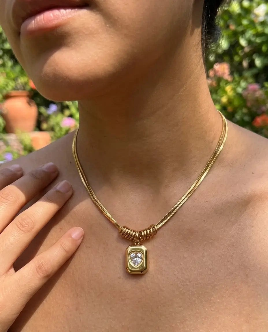 COLLAR CAJITA CORAZON