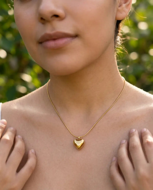 COLLAR CORAZON DORADO