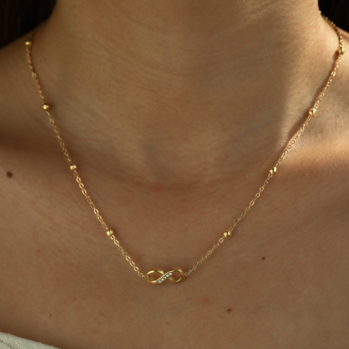 COLLAR INFINITO ACERO