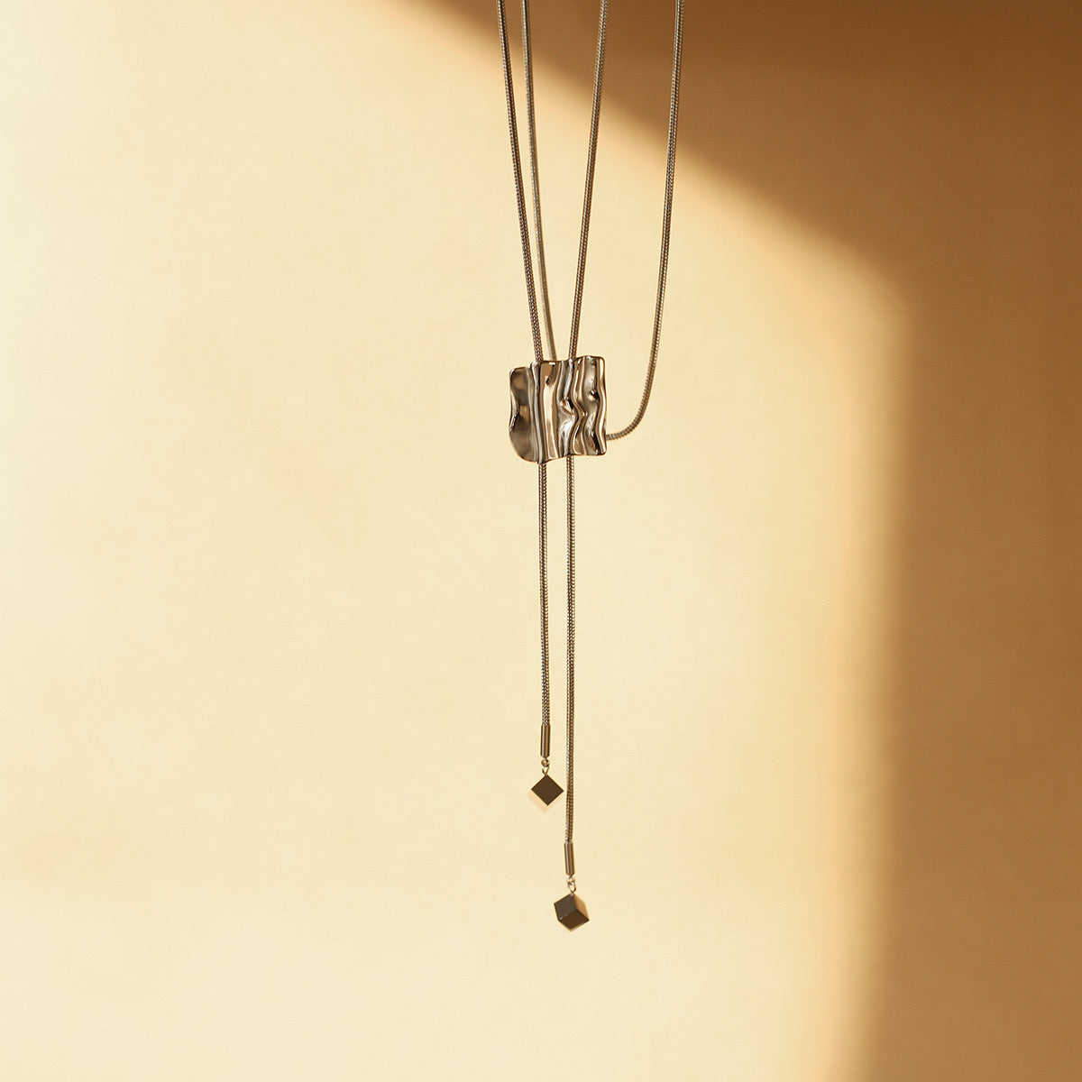 CADENA MEGAN PLATEADO