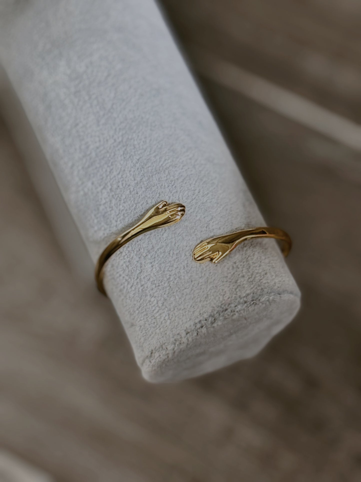 BRAZALETE ABRAZO LAMINADO