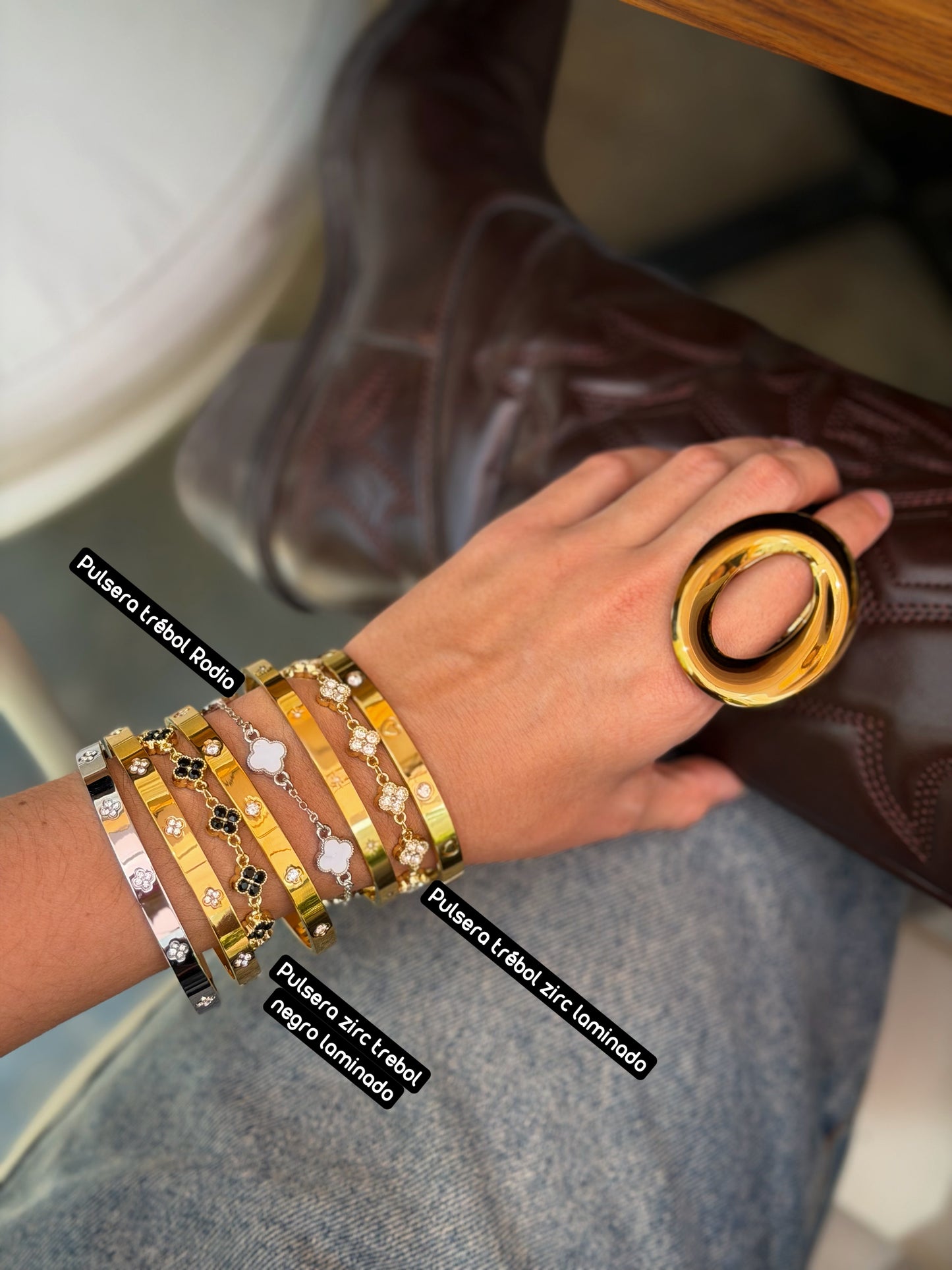 PULSERA ZIRC TREBOL NEGRO LAMINADO