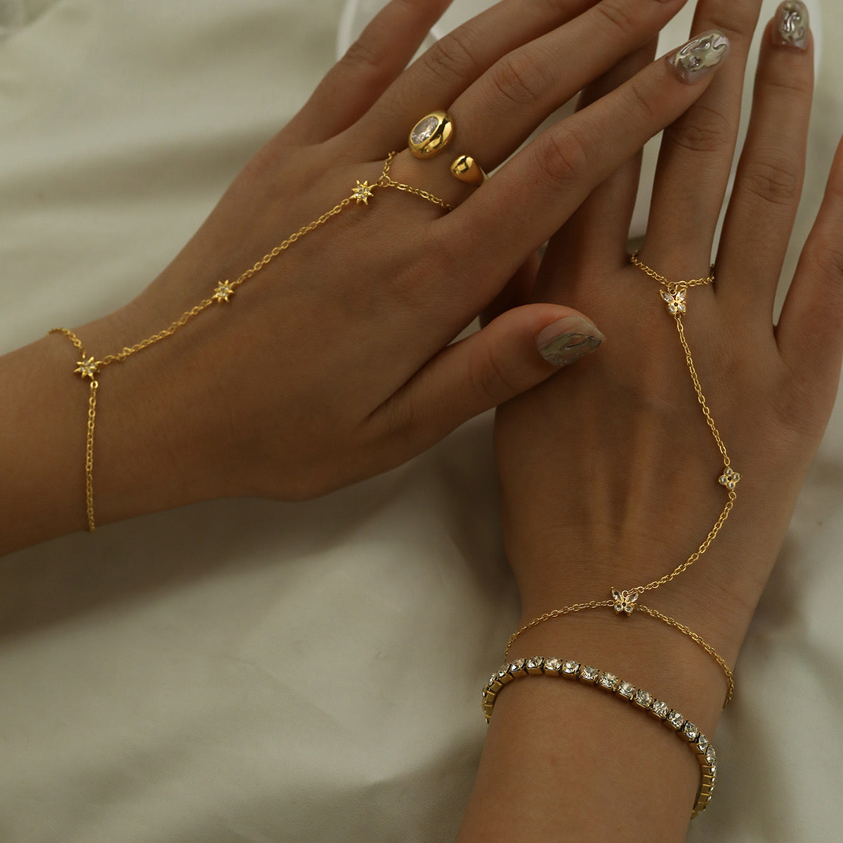 HAND CHAIN