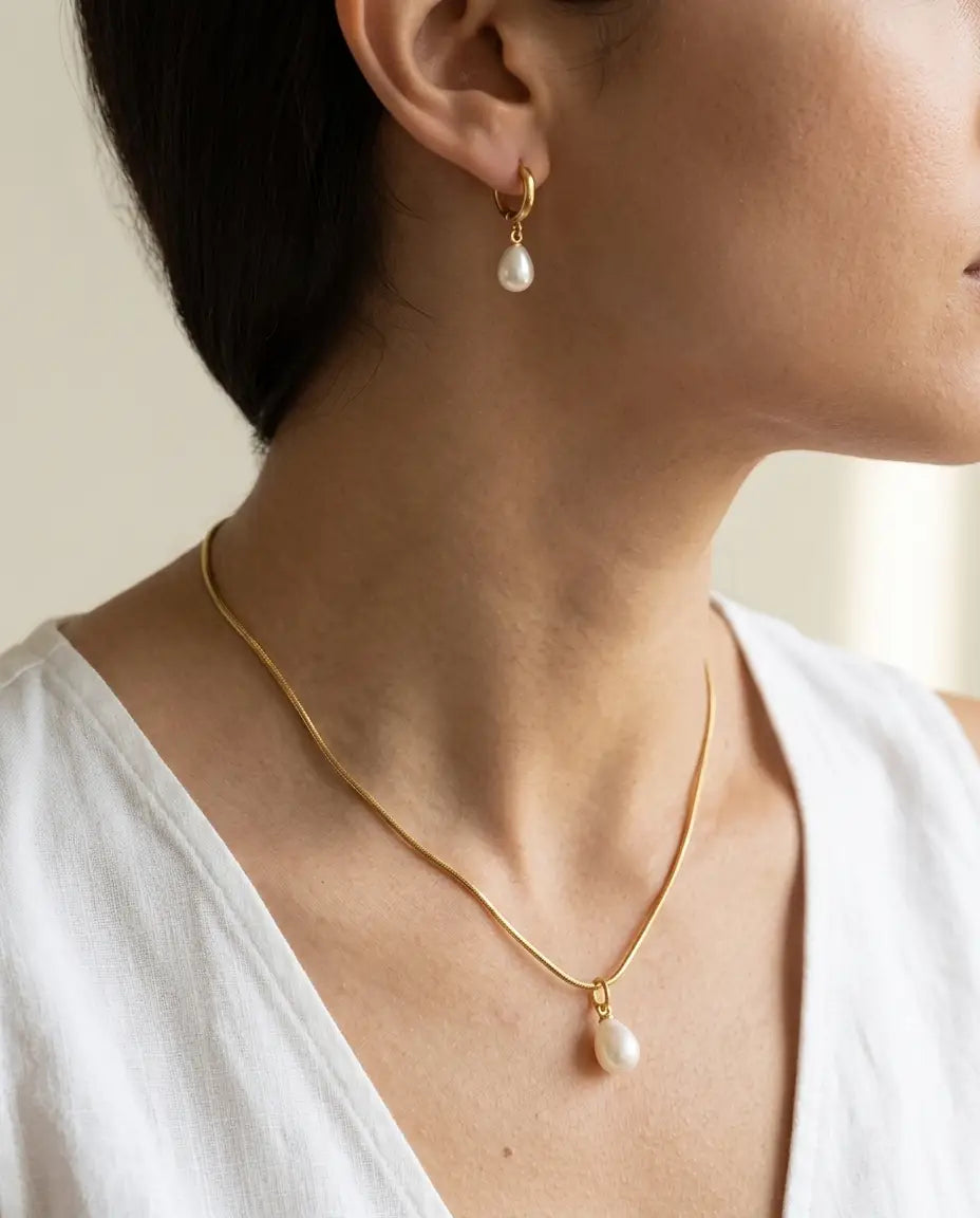 COLLAR Y ARETES PERLA