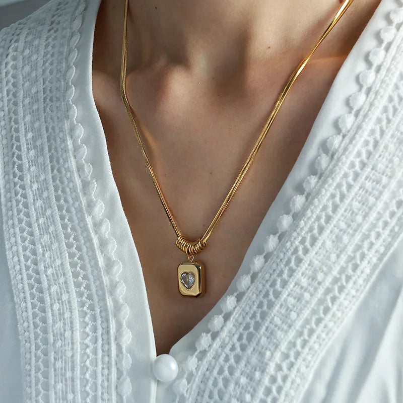 COLLAR CAJITA CORAZON