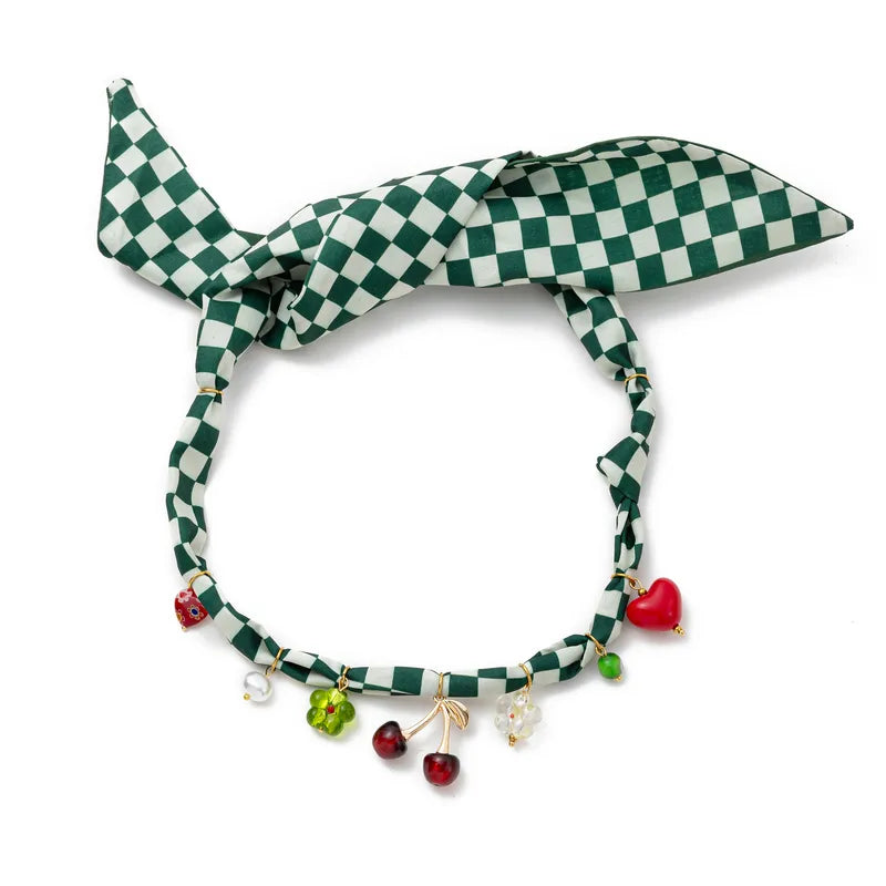 CADENA CON CHARMS VERDE