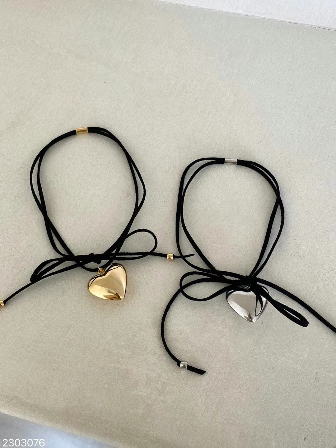 COLLAR CORAZÓN MULTIUSO DORADO