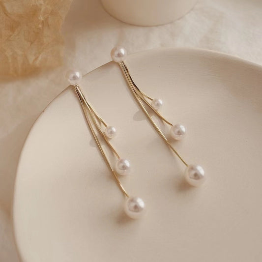 ARETE DEISY PERLA