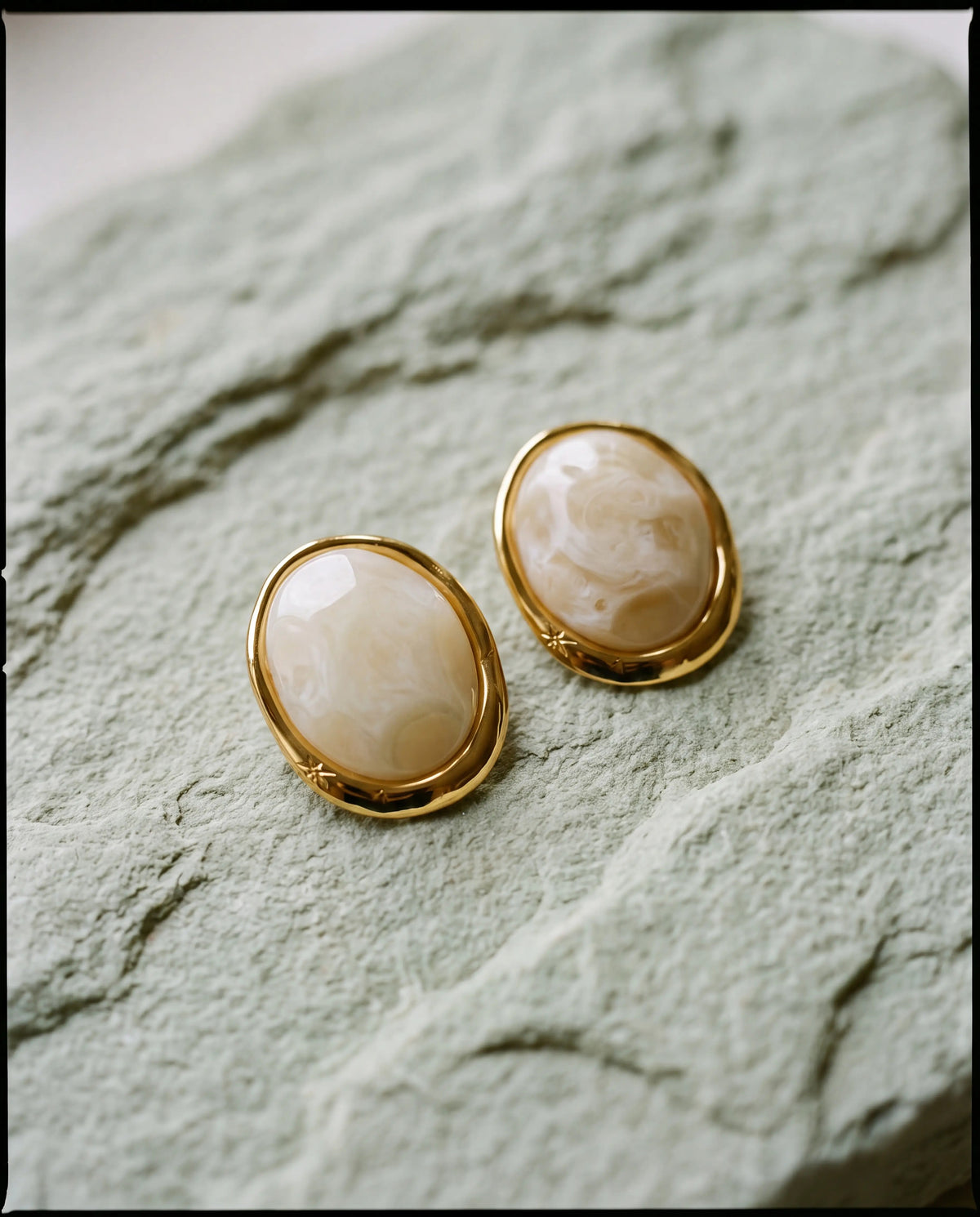 ARETES SORA