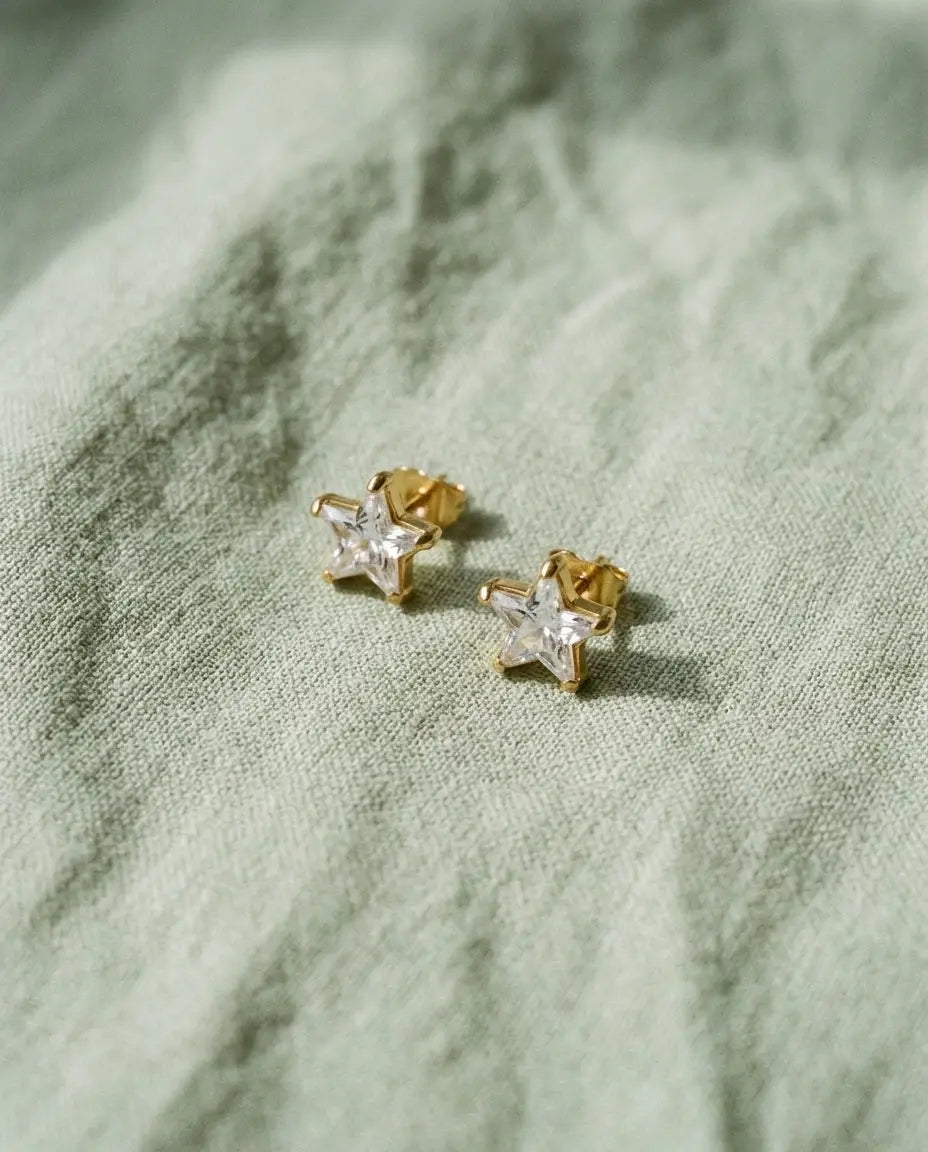 ARETES ELYA