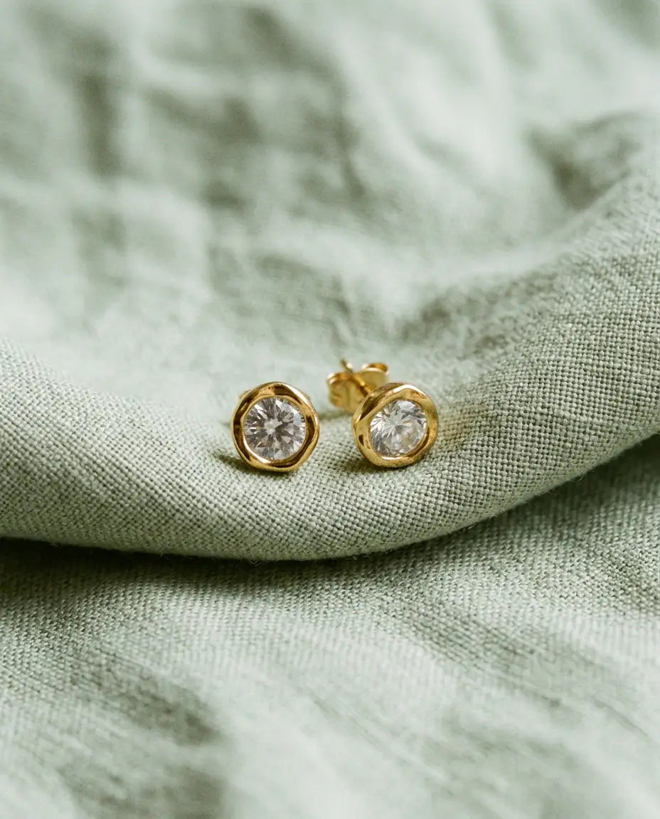 ARETES NIZA DORADO