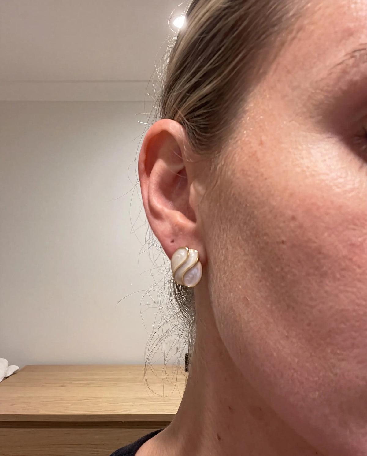 ARETES OKER