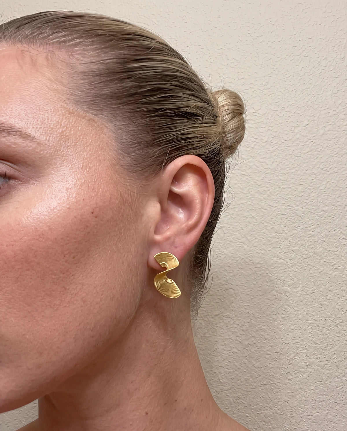 ARETES ARELIA
