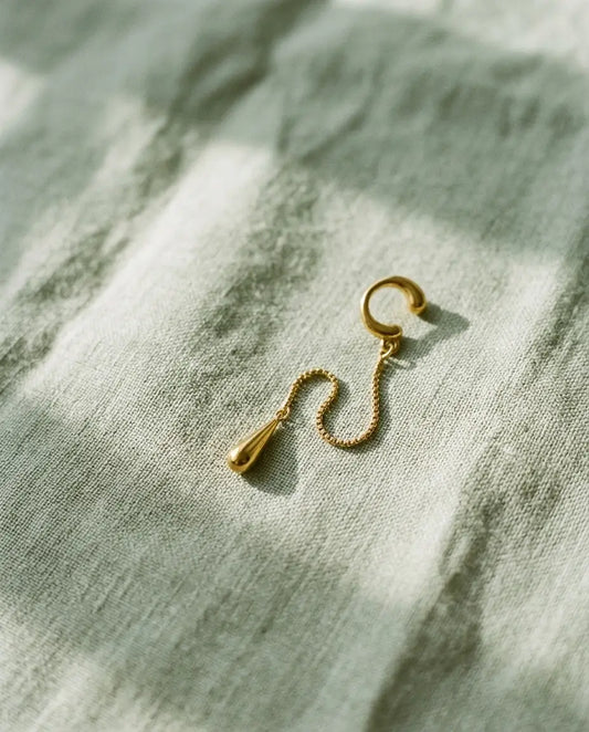 EAR CUFF GOTA DORADO