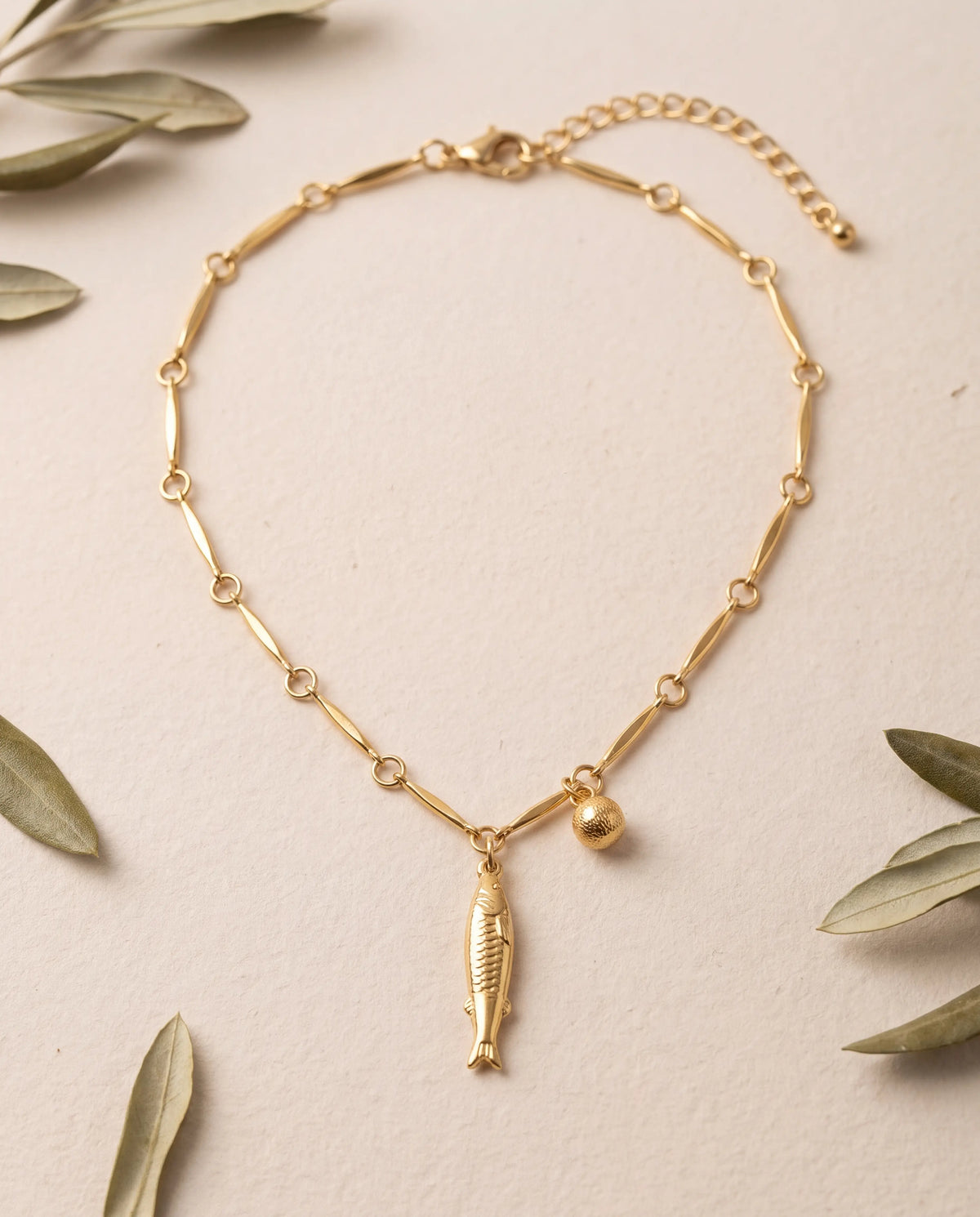 COLLAR FISH ACERO