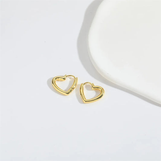 ARETES AMORCITO DORADOS